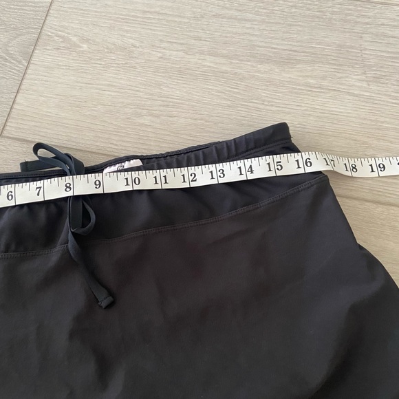 Roadrunner Running Compression Shorts (Skort) Black Velocity - Picture 6 of 8